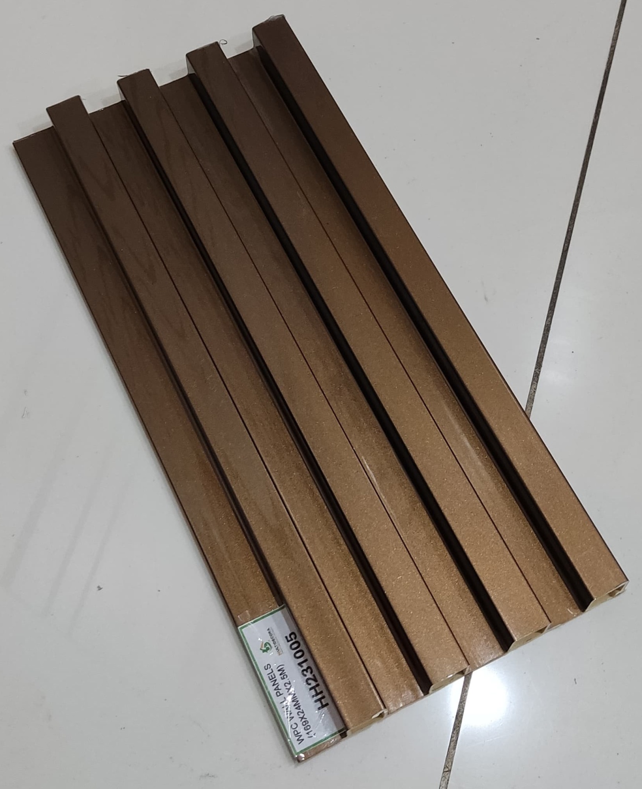 $6.000 VL c/IVA Wall panel HH231005 2 $6.000 VL c/IVA Wall panel HH231005